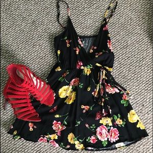 NWOT Floral front-tie Sundress